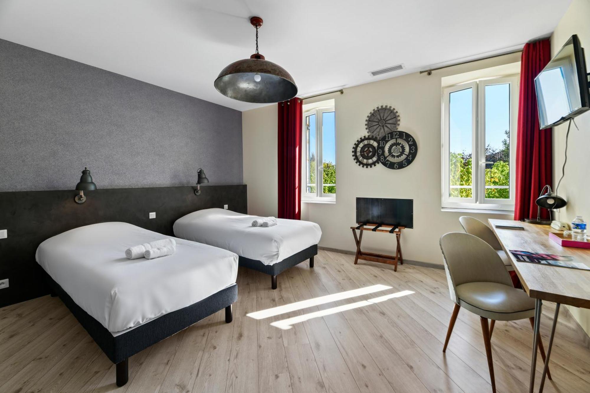 Logis Hotel & Restaurant Le Cadet De Gascogne Saint-Justin  Ngoại thất bức ảnh